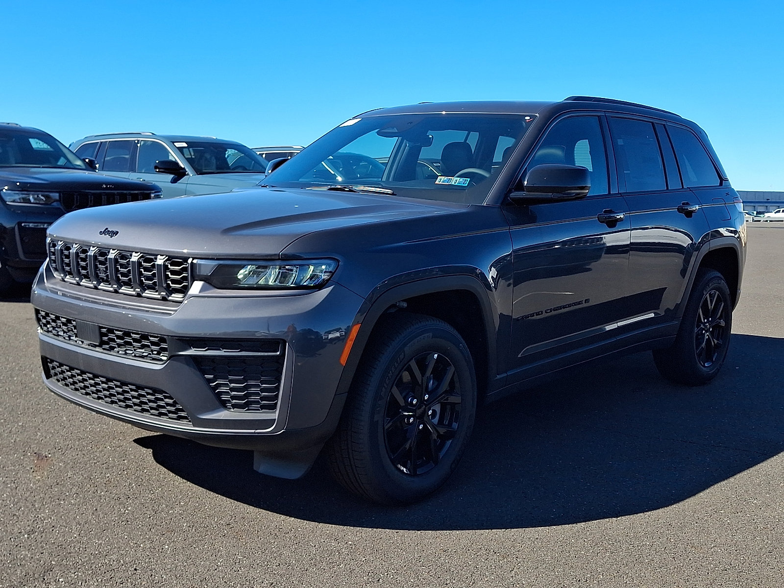 New 2026 Jeep Grand Cherokee Altitude AWD/4WD image 2