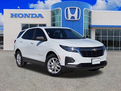 Used 2022 Chevrolet Equinox LS w/ LS Convenience Package