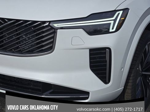 Used 2026 Volvo XC90 B6 Ultra w/ Protection Package AWD/4WD image 9