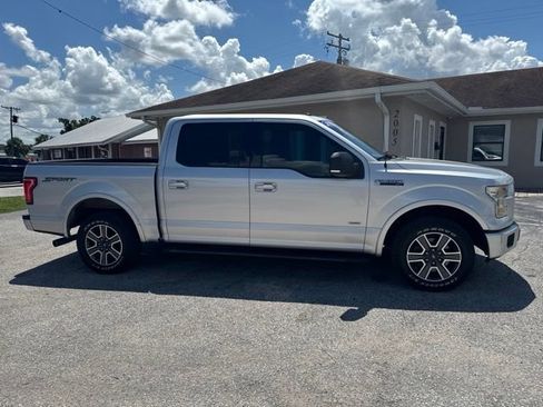 Used 2016 Ford F150 XLT w/ Equipment Group 302A Luxury RWD image 4