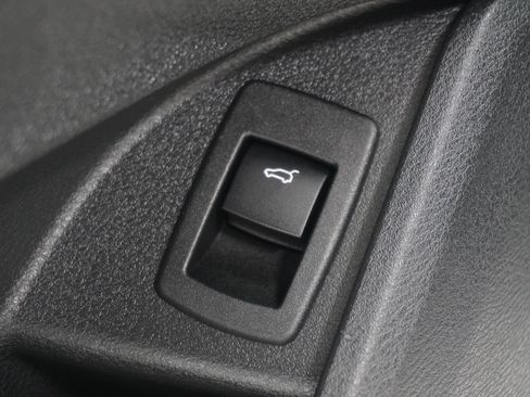 Used 2018 BMW X1 sDrive28i FWD image 24