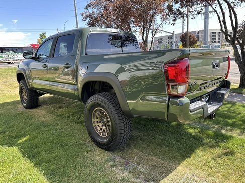 Used 2022 Toyota Tacoma SR5 w/ Trail Edition AWD/4WD image 9
