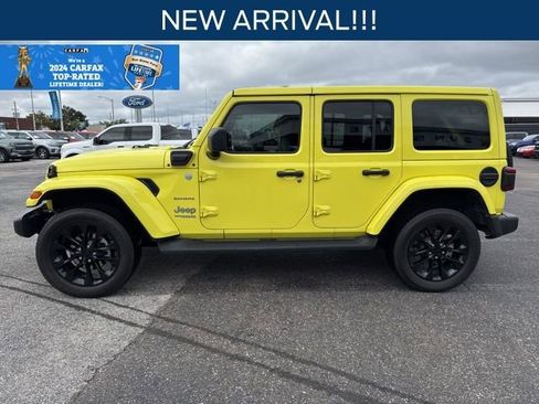 Used 2022 Jeep Wrangler Unlimited Sahara image 1