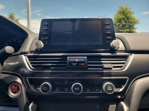 Used 2020 Honda Accord Sport image 16