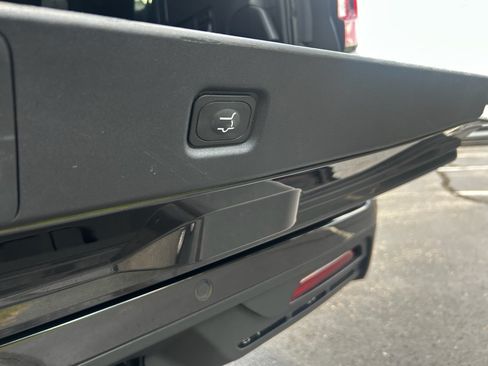 Certified 2025 Ford Expedition Active AWD/4WD image 24
