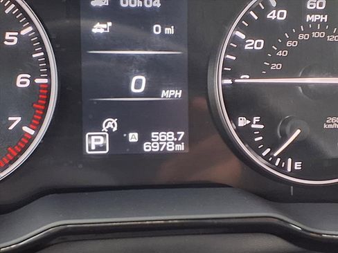 Certified 2025 Subaru Outback Premium image 12