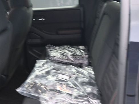 Used 2025 Nissan Frontier PRO-4X image 21