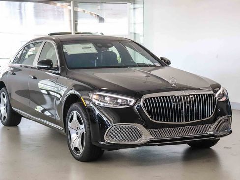 New 2026 Mercedes-Benz Maybach S 680 4MATIC image 5