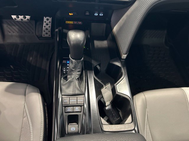 Used 2025 Toyota Camry SE w/ Convenience Package AWD/4WD image 19