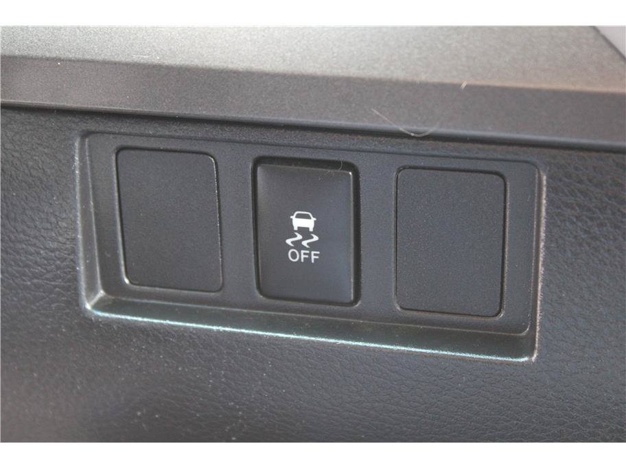 Used 2014 Toyota Tundra SR5 w/ SR5 Upgrade Package AWD/4WD image 21