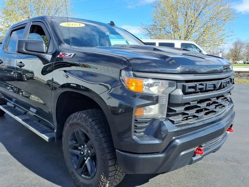 Used 2024 Chevrolet Silverado 1500 Custom Trail Boss AWD/4WD image 5