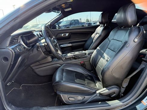 Used 2018 Ford Mustang GT Premium w/ Equipment Group 401A image 5