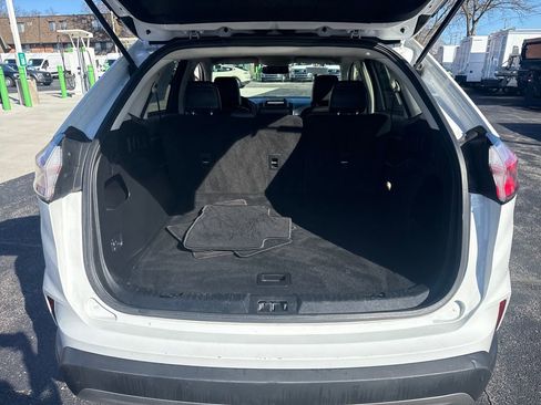 Used 2024 Ford Edge SEL image 12