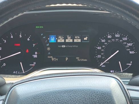 Used 2019 Toyota Avalon XLE w/ Moonroof Package FWD image 32