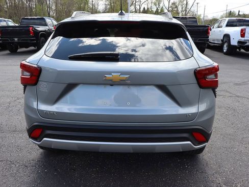 Used 2024 Chevrolet Trax LT image 33