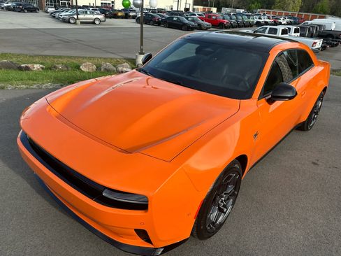New 2025 Dodge Charger Daytona R/T w/ Quick Order Package 25M R/T AWD/4WD image 1