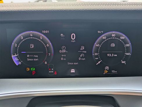 New 2026 Volkswagen Tiguan SE R-Line FWD image 34