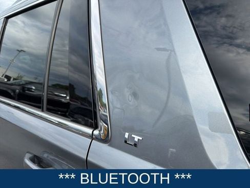 Used 2019 Chevrolet Tahoe LT w/ LT Signature Package image 5