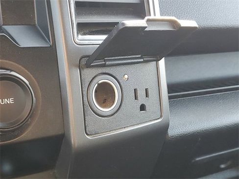 Used 2020 Ford F150 XLT w/ Equipment Group 302A Luxury image 27