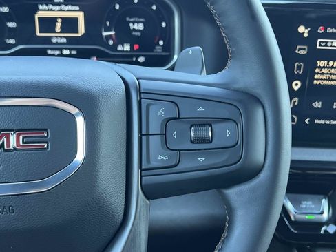Used 2023 GMC Sierra 1500 AT4 w/ AT4 Premium Package AWD/4WD image 29