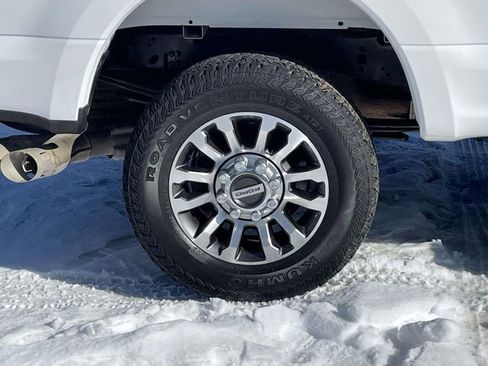 Used 2020 Ford F250 Lariat image 9