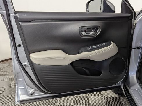 Used 2024 Honda HR-V EX-L image 12