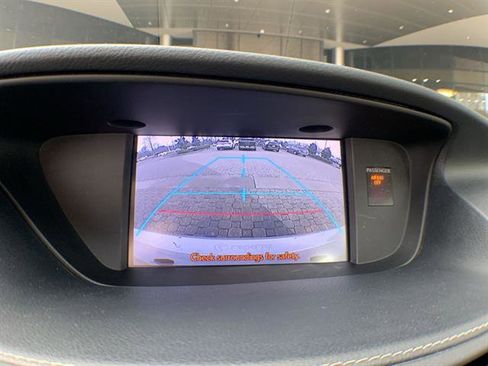 Used 2013 Lexus ES 300h w/ Luxury Pkg image 17