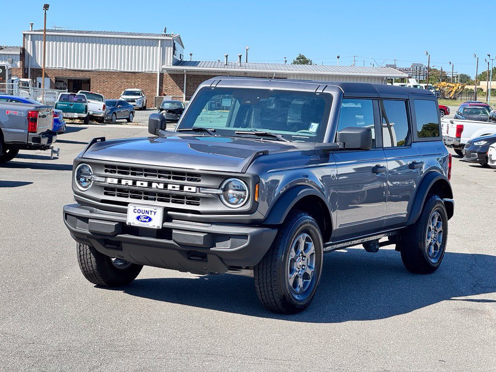 Used 2025 Ford Bronco Big Bend AWD/4WD image 2