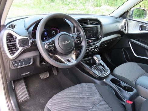 Certified 2024 Kia Soul LX w/ Option Group 015 FWD image 24