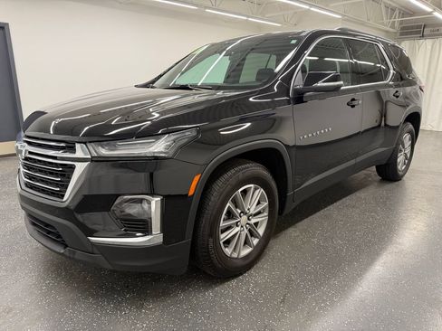 Used 2024 Chevrolet Traverse LT w/ LPO, Floor Liner Package AWD/4WD image 4
