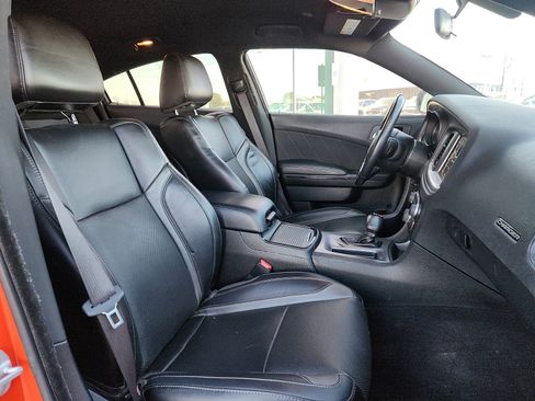 Used 2023 Dodge Charger SXT w/ Blacktop Package image 15