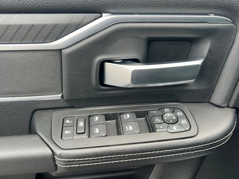 New 2026 RAM 3500 Big Horn AWD/4WD image 7