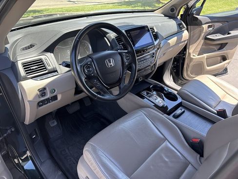 Used 2016 Honda Pilot Touring image 22