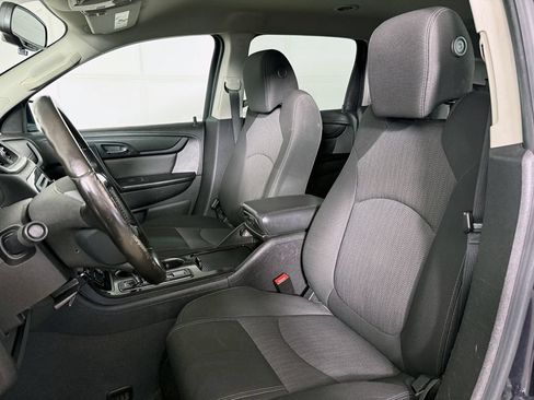 Used 2016 Chevrolet Traverse LT w/ Style and Technology Package FWD image 23