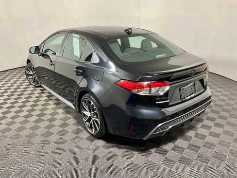 Used 2022 Toyota Corolla SE w/ SE Premium Package FWD image 13