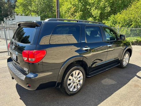 Used 2012 Toyota Sequoia Platinum AWD/4WD image 5