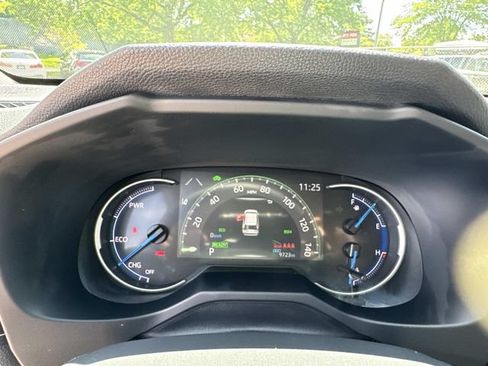 Used 2025 Toyota RAV4 XLE Premium w/ Weather Package AWD/4WD image 30