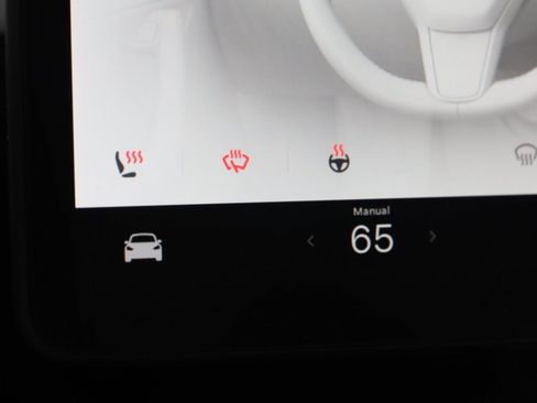 Used 2023 Tesla Model Y Long Range image 8