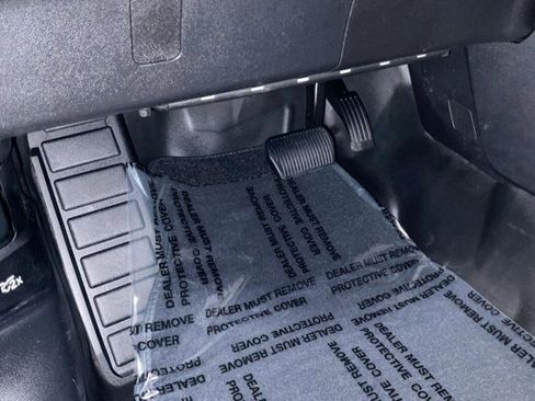 Used 2025 Ford Bronco Sport Badlands image 37