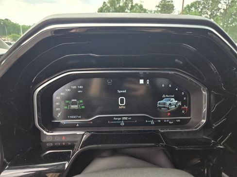 Used 2022 GMC Sierra 1500 SLT w/ SLT Premium Plus Package AWD/4WD image 13