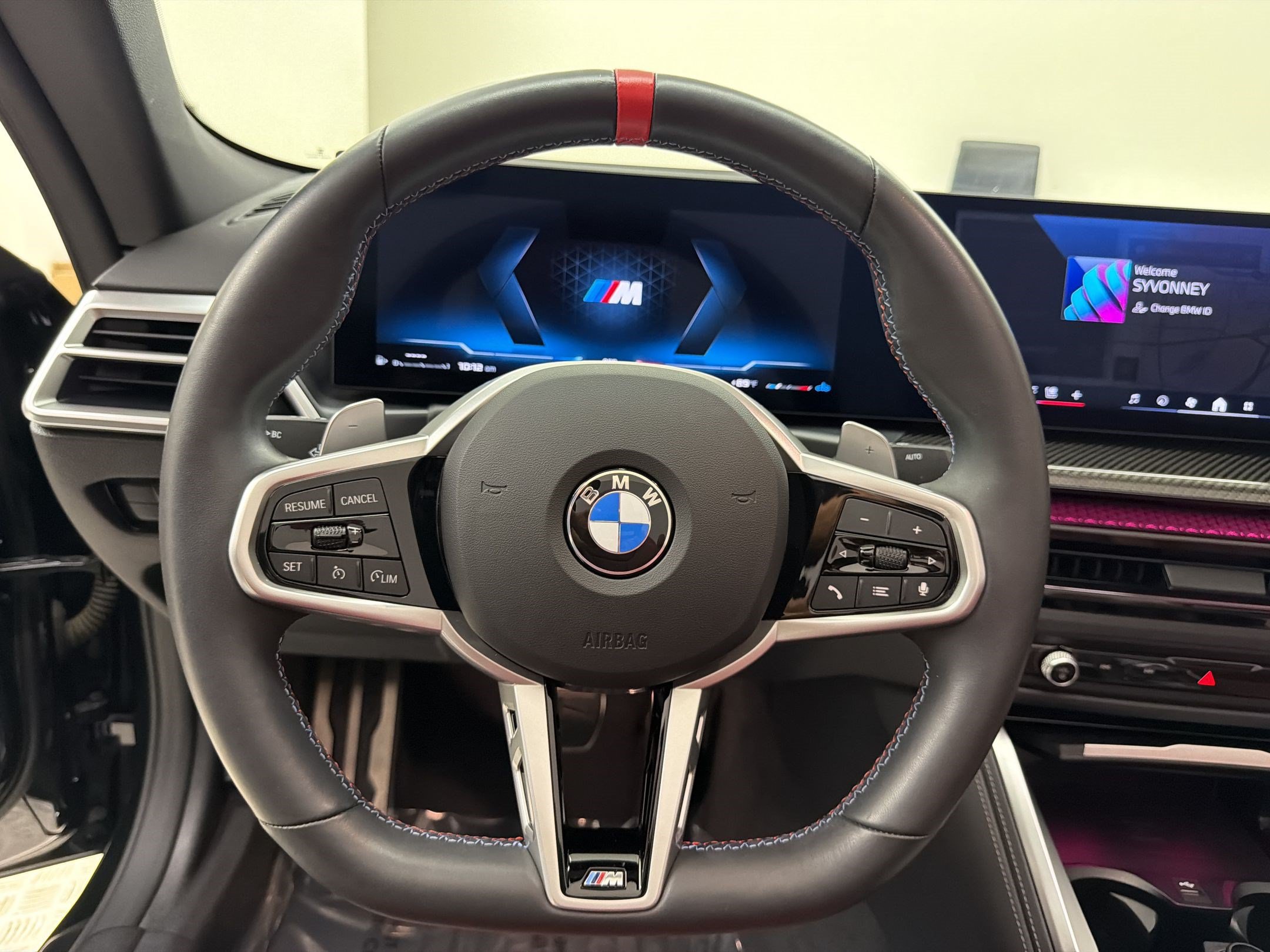 Used 2025 BMW M440i Convertible w/ Premium Package RWD image 11