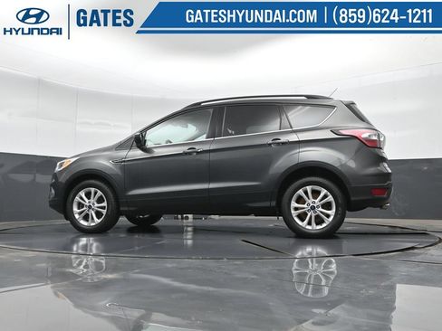 Used 2018 Ford Escape SE AWD/4WD image 41