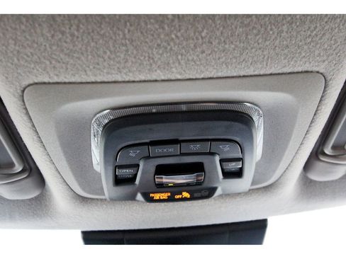 Used 2024 Toyota Corolla Cross XLE image 23