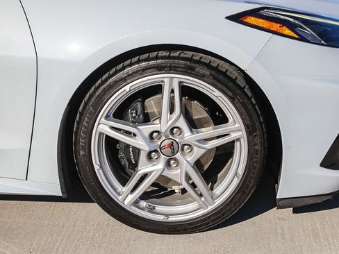 Used 2021 Chevrolet Corvette Stingray image 10