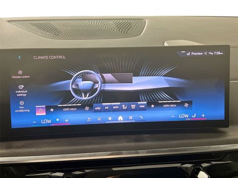 Used 2026 BMW X5 xDrive50e w/ Climate Comfort Package AWD/4WD image 17