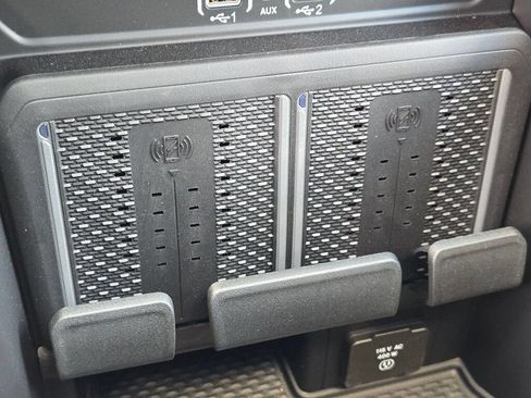 New 2026 RAM 2500 Laramie AWD/4WD image 29