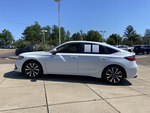 Used 2023 Honda Civic EX-L image 7