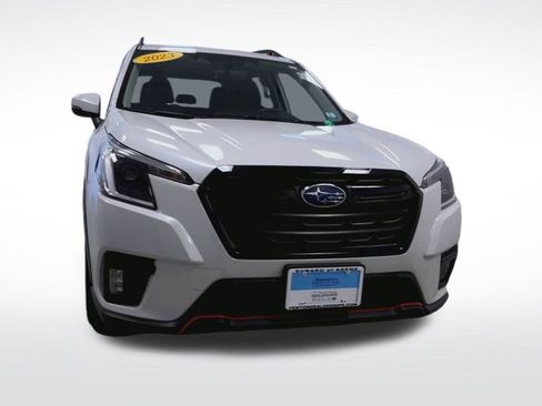 Used 2023 Subaru Forester Sport image 3