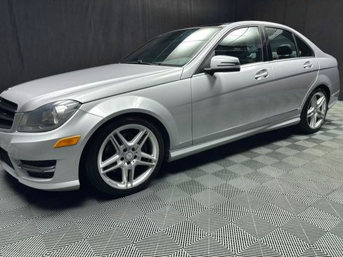 Used 2013 Mercedes-Benz C 300 Sport image 14