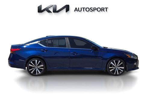 Used 2019 Nissan Altima 2.5 SR FWD image 7